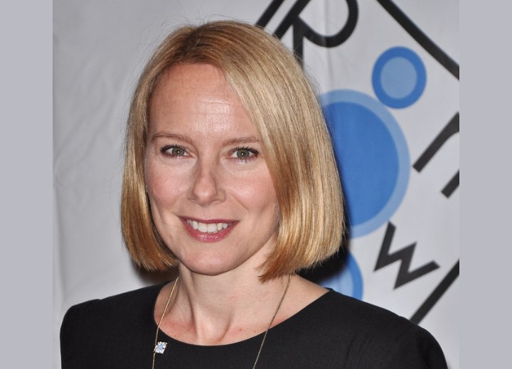 Amy Ryan with her hair cut into a bob
