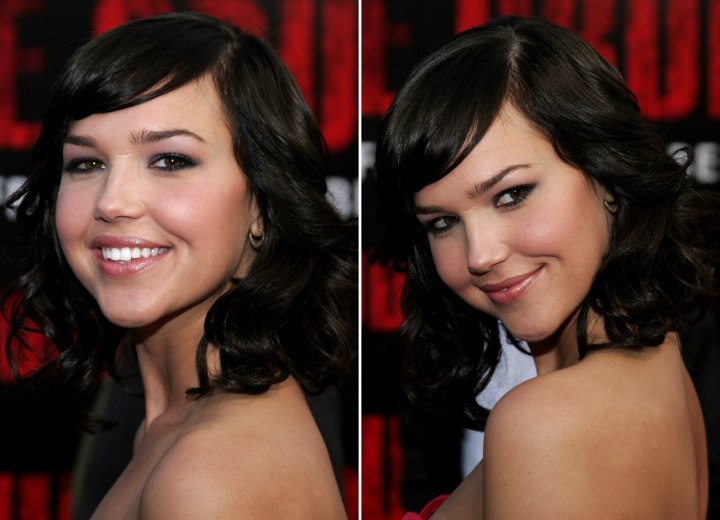 Arielle Kebbel's heart face shape