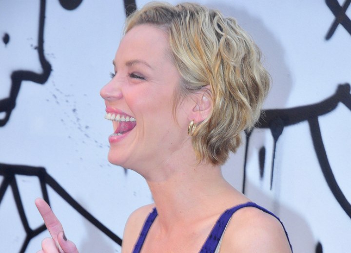 Side view of Ashley Scott's short hairstyle
