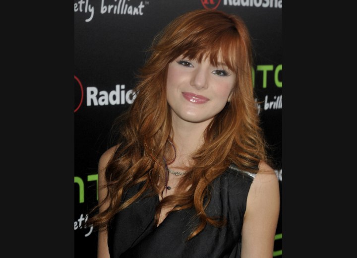 Bella Thorne - Razor cut for long hair