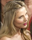 Elsa Pataky - Sweet and youthful long hairstyle