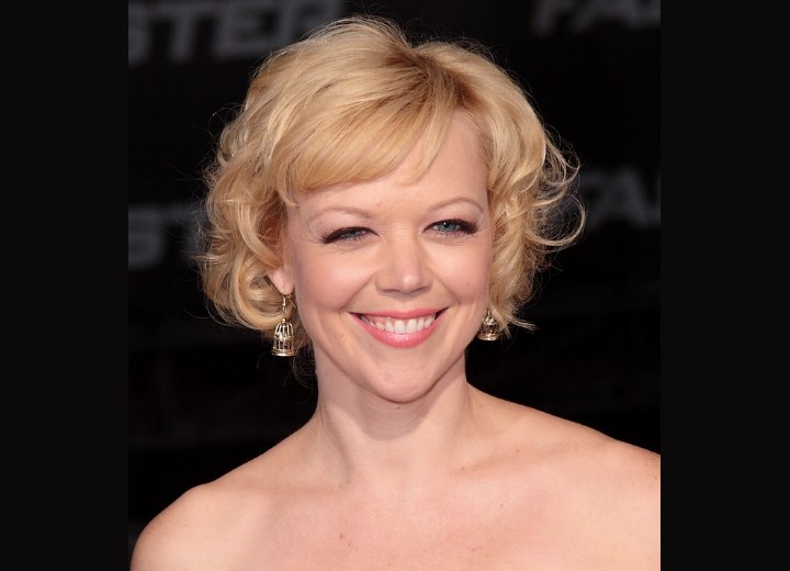 Emily Bergl's 1960s Short Hairstyle. 1960 style for short hair