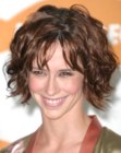 Jennifer Love Hewitt's just out of bed look for short hair