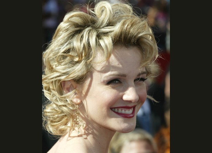 Kathryn Morris with curled hair