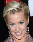 Kellie Pickler sporting a pixie with longer top hair
