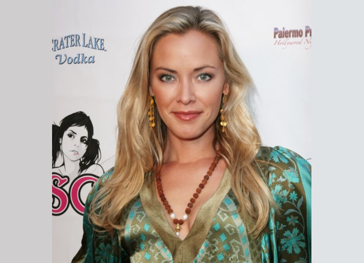 Kristanna Loken's long hair with waves