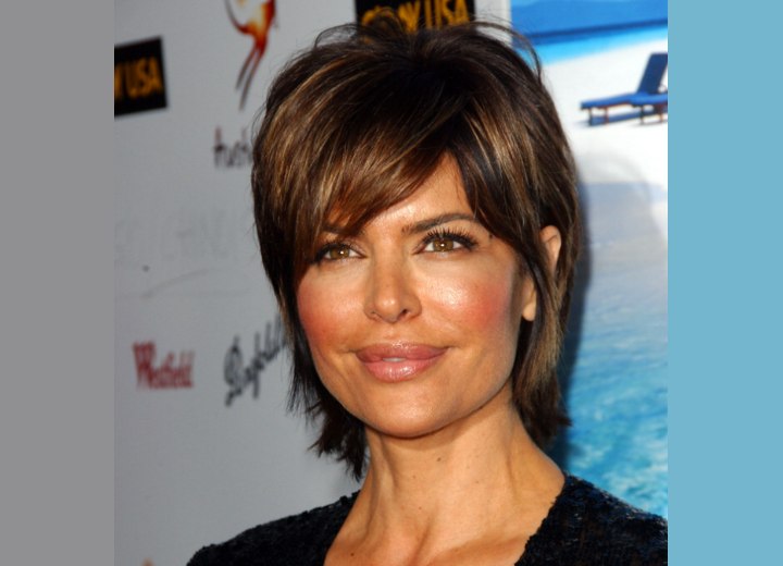 lisa rinna hairstyles on Lisa Rinna Sporting A Sophisticated Short Hairstyle With Volume On Top