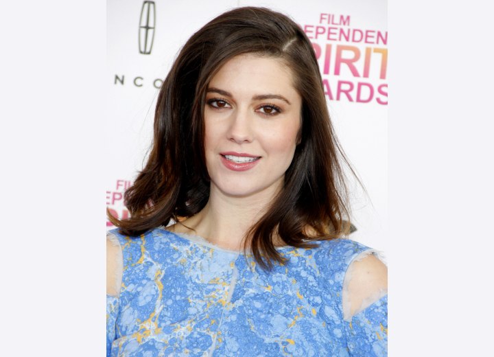 Mary Elizabeth Winstead - Hair cut with layers to create a soft shape