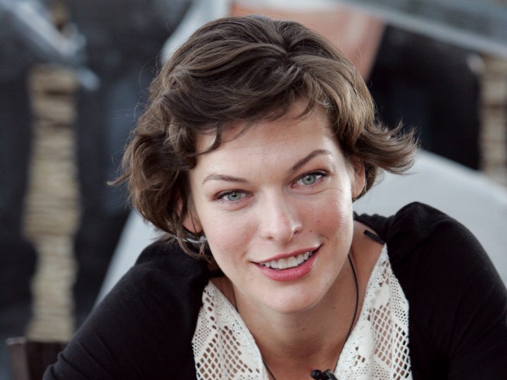 Milla Jovovich's short haircut