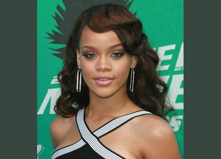 Rihanna Hairdo