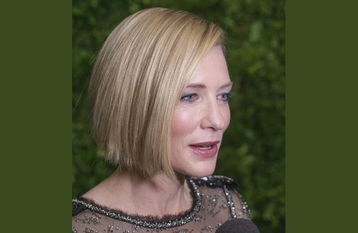 Cate Blanchett wearing her hair in fake angled bob