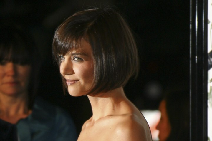 Side view of Katie Holmes bob