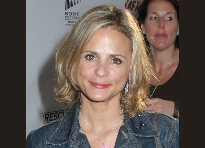 Amy Sedaris - Medium length hairstyle with layers