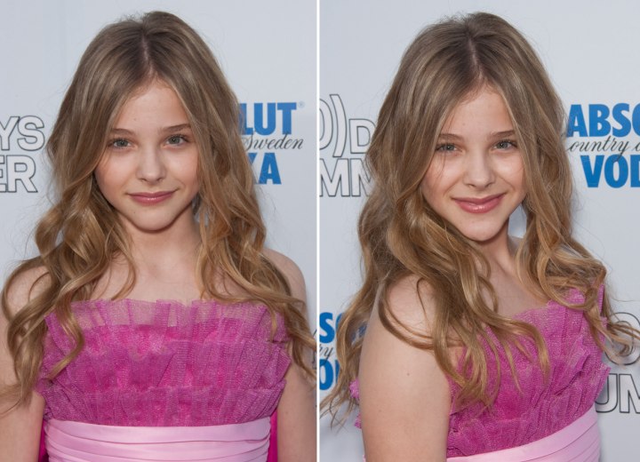 Chloé Moretz - Long teenage hairstyle with spiral curl