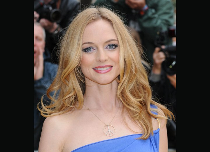 Heather Graham - Carefree long hairstyle for blonde hair