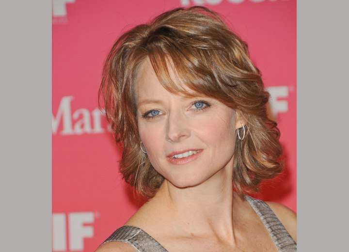 Jodie Foster - Collar cuffing hairstyle with layer
