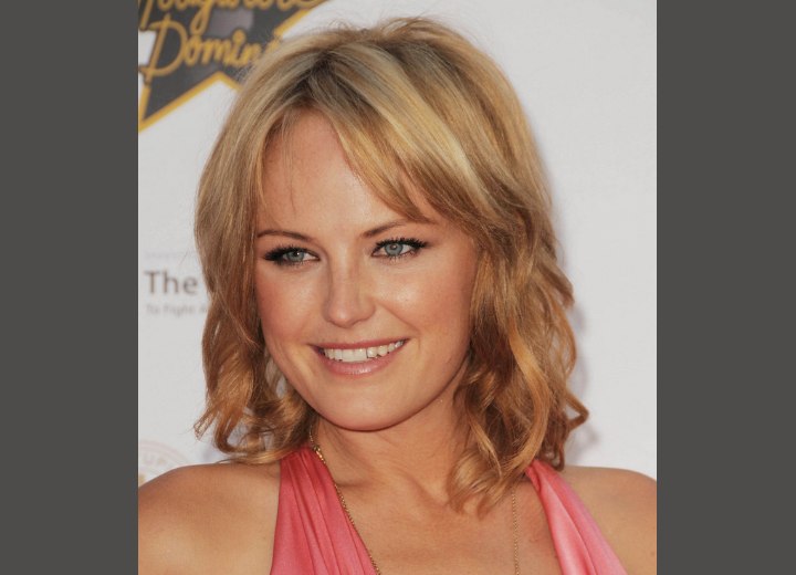 Malin Akerman - Medium length hairstyle for a youthful appearance