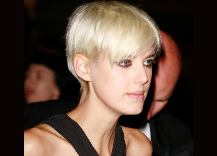 Previous Agyness Deyn with a fringe heavy pixie