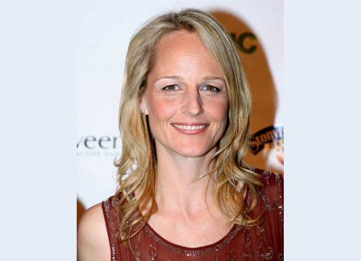 Helen Hunt's simple stylish hairstyle