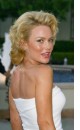 Kelly Carlson