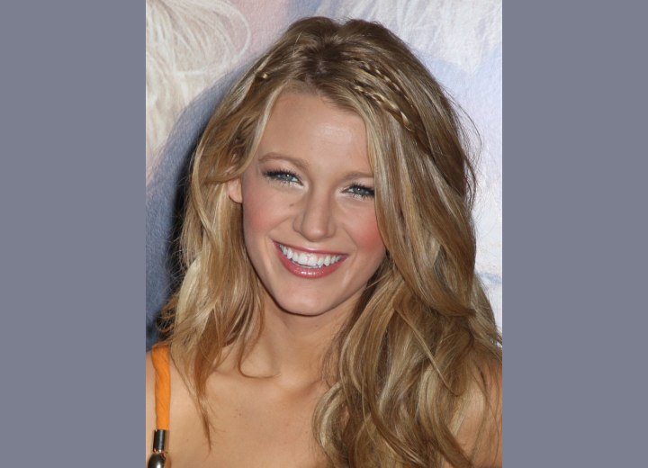 Blake Lively - Long hair with waves and braided strands