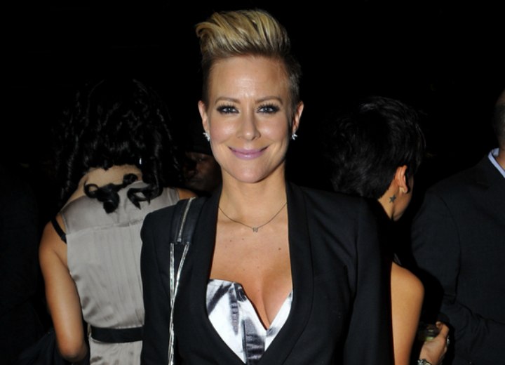 Brittany Daniel - Very short hairstyle with an air of femininity