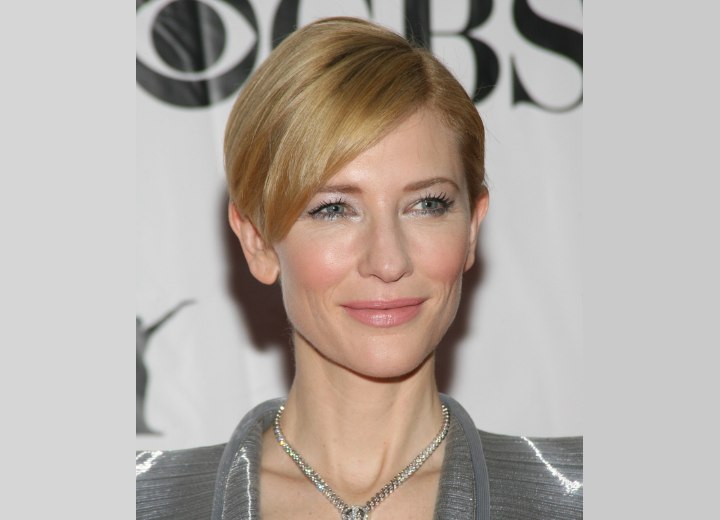 Cate Blanchett - Shoulder long hairstyle for straight hair