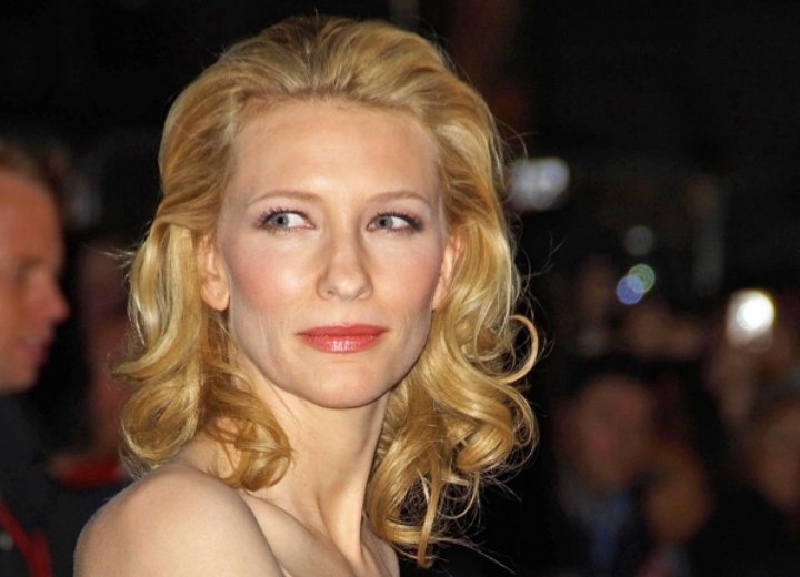 Cate Blanchett - Shoulder length curly hairstyle