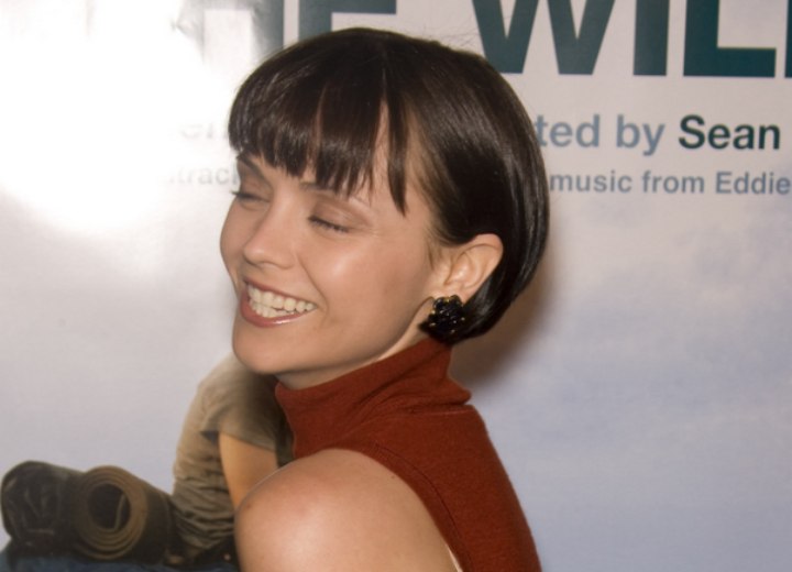 Side view of Christina Ricci's short hairstyle