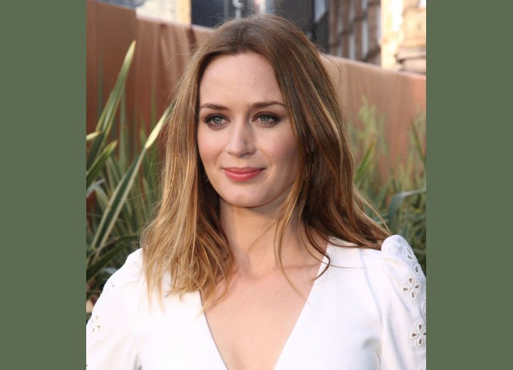 Emily Blunt with easy long hair
