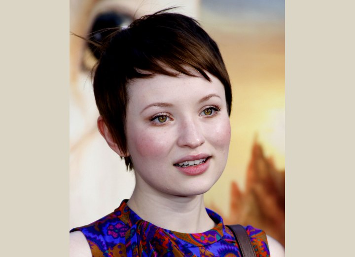 Emily Browning - Practical short hairstyle with short bangs