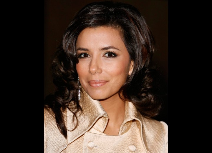 Eva Longoria - Center of the back hairstyle with layers