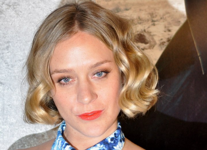 Short hairstyle for a long face - Chloë Sevigny