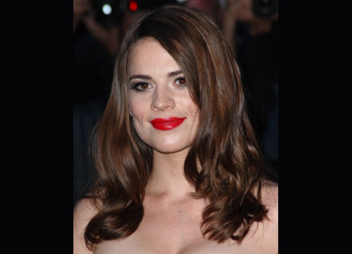 Everyday hairstyle for long hair - Hayley Atwell