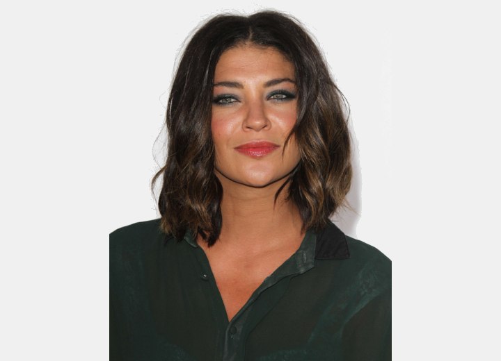 Jessica Szohr with her hair cut just above the shoulder