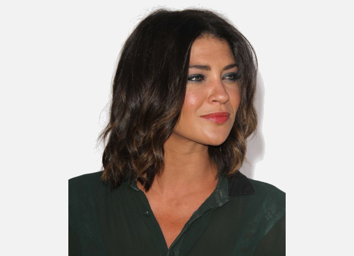 Jessica Szohr wearing a lob hairstyle