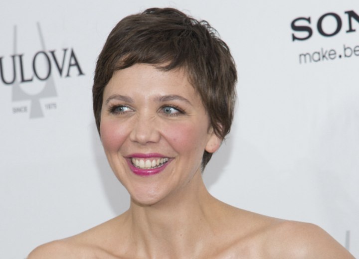 Maggie Gyllenhaal's young and girly pixie haircut