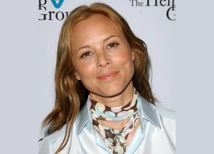 Maria Bello - Soft and girly long hairstyle