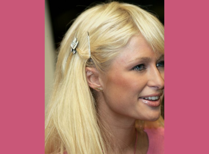 Long hairstyle with hair pins - Paris Hilton