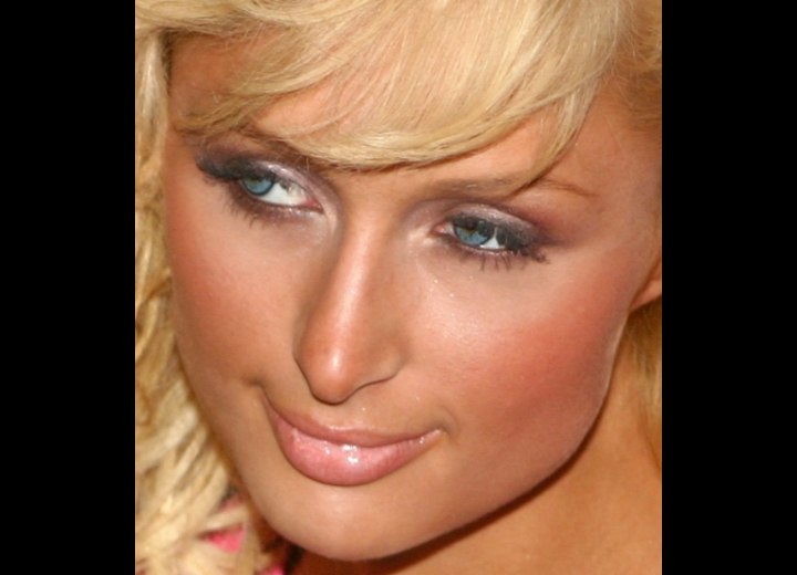 Close photo of Paris Hilton's fringe