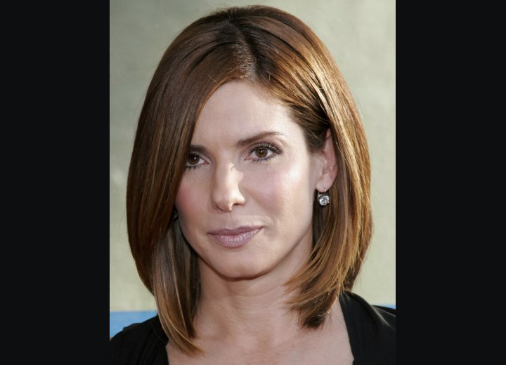 Bob hairstyle with textured ends - Sandra Bullock
