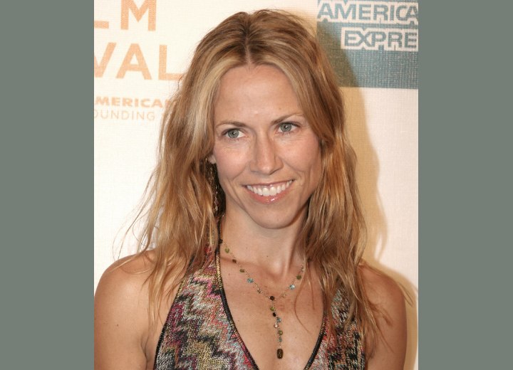 Light hairstyle for long hair - Sheryl Crow