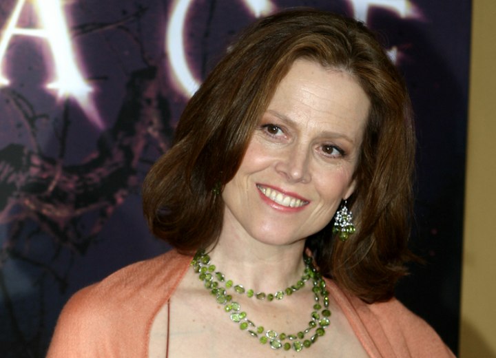 Sigourney Weaver wearing her hair with flipped ends