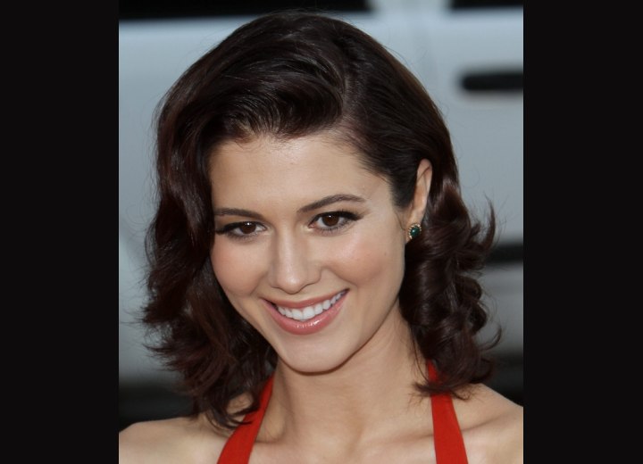 Retro look with rolled hair - Mary Elizabeth Winstead