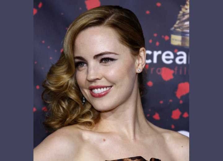 Melissa George's Old Hollyood hairstyle