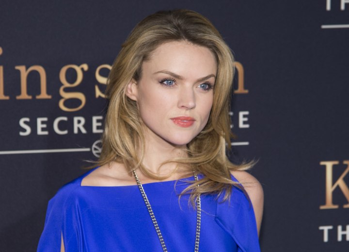 Erin Richards hair with layers and height