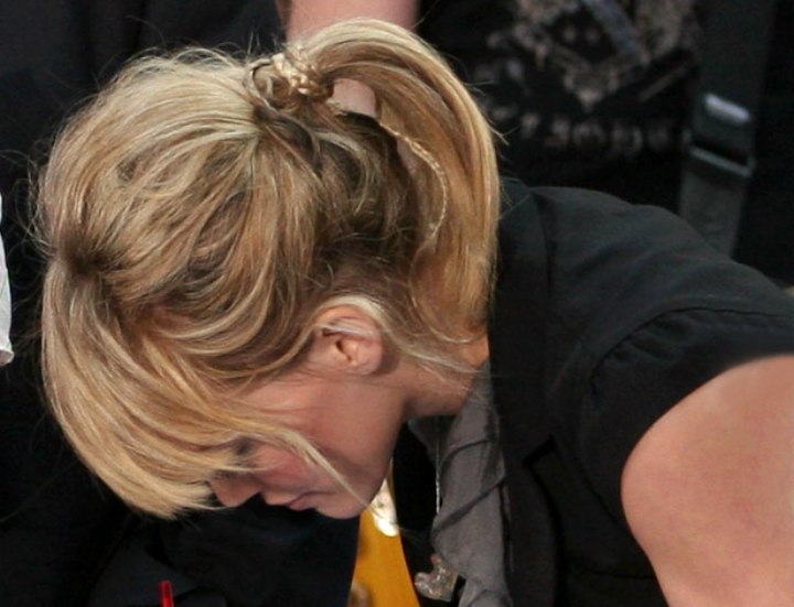 Hilary Duff's ponytail wrap