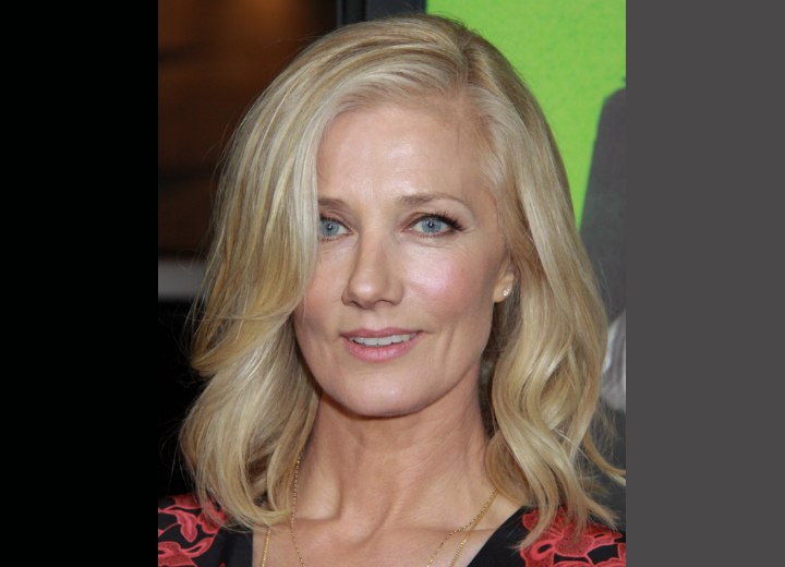 Joely Richardson with soft curled hair