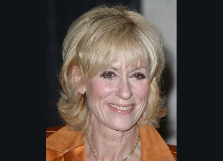 Hairstyle that makes mature women look younger - Judith Light