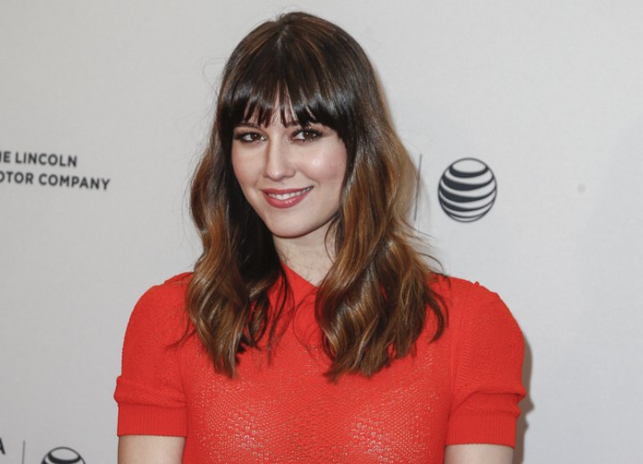 Mary Elizabeth Winstead's soft hair with loose waves